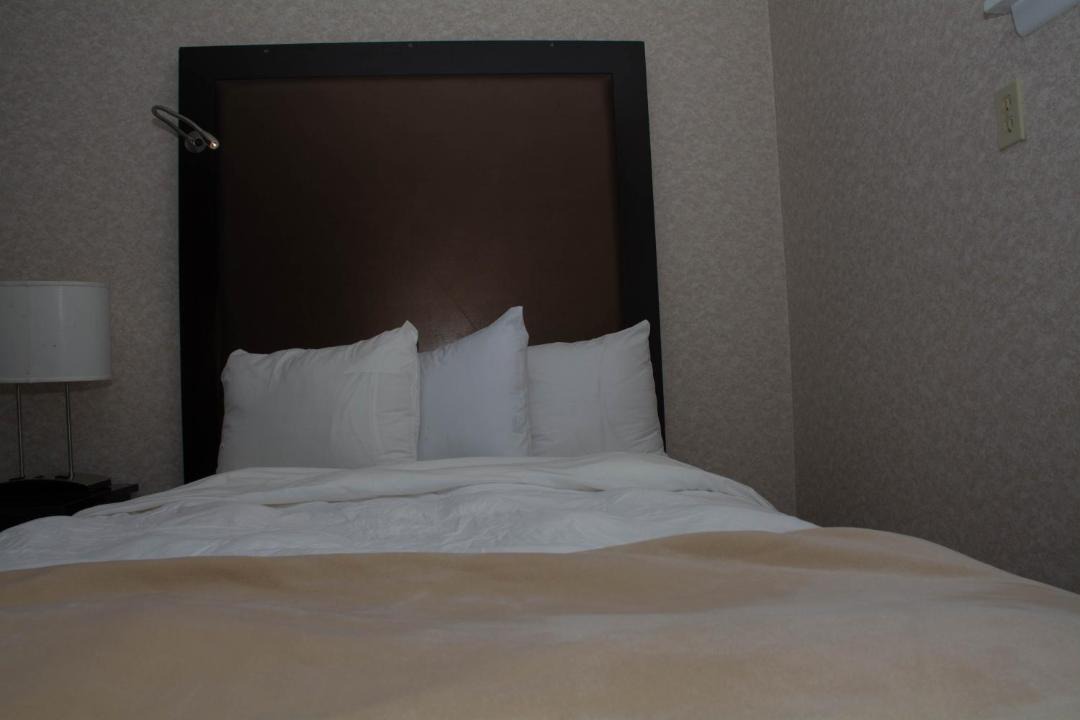 Photo of Bedroom in Wall