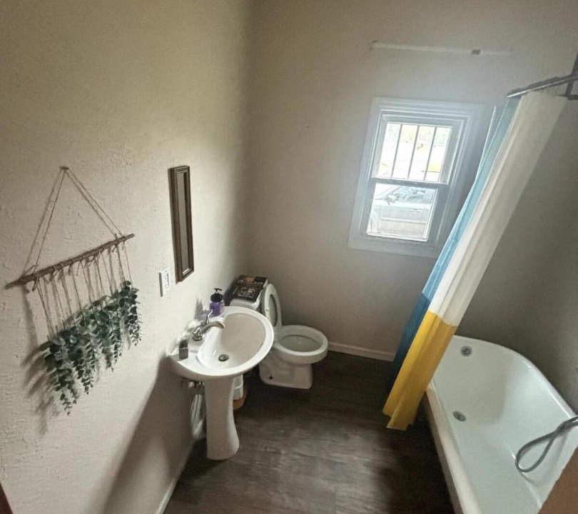 Photo of Bathroom in Arjay