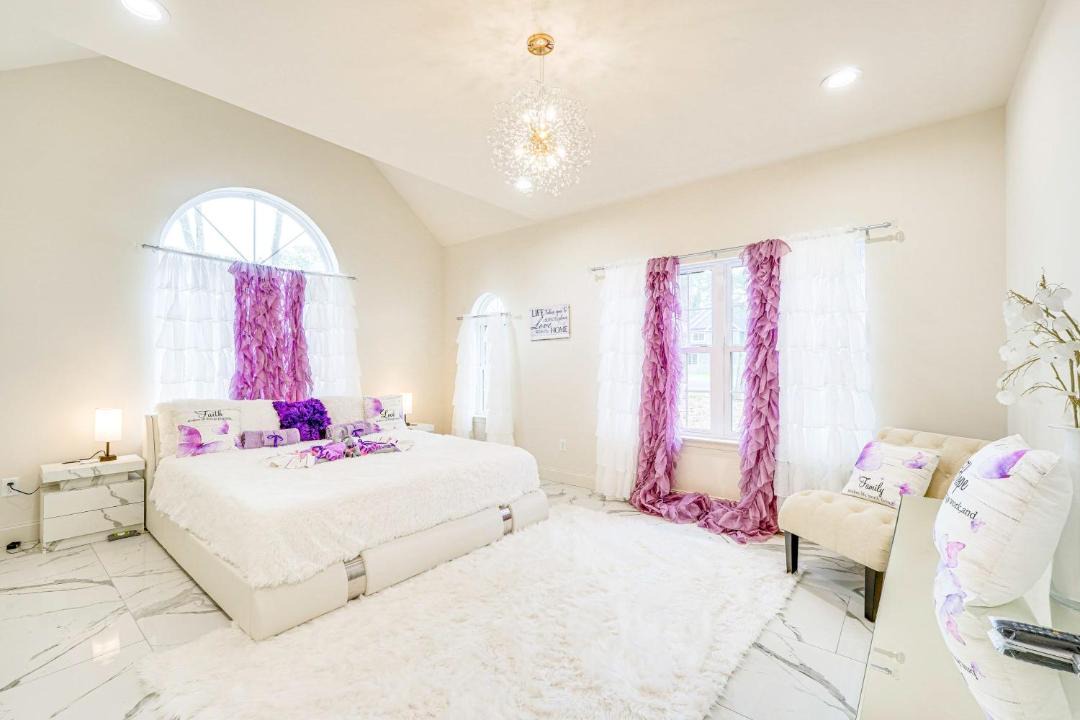 Photo of Bedroom in Jonas