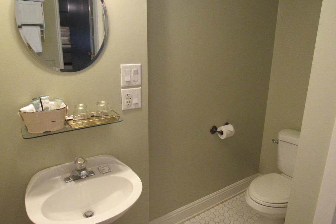 Photo of Bathroom in Logan