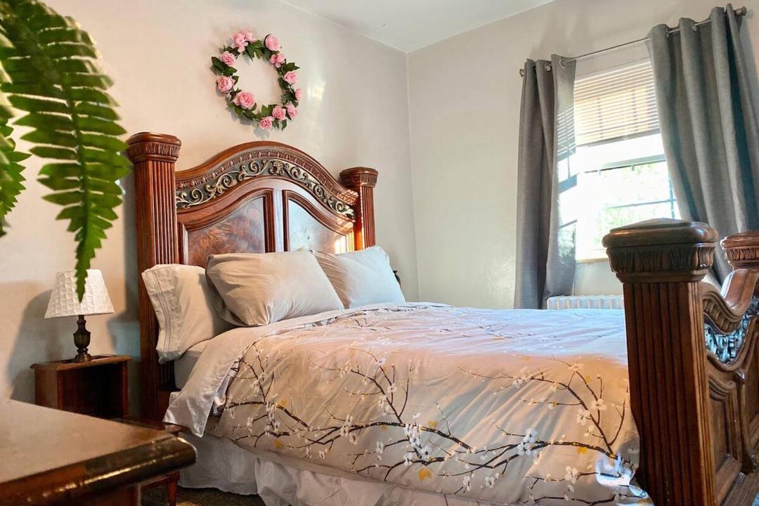 Photo of Bedroom in Toledo