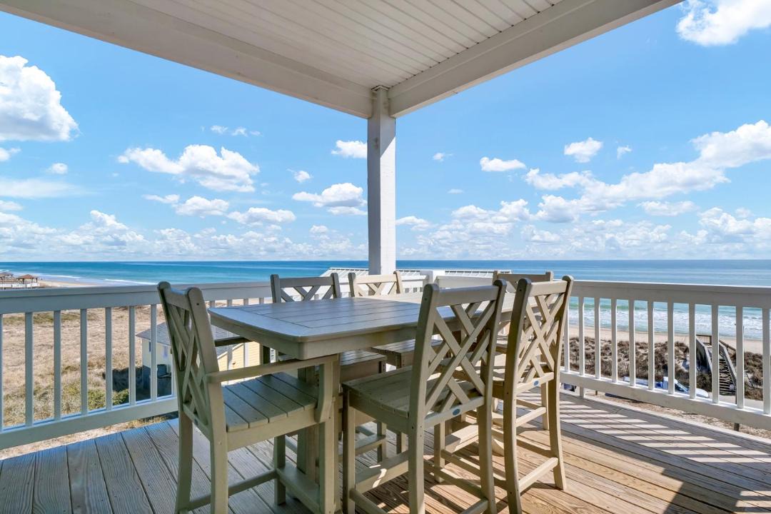 Photo of Patio Balcony in North Topsail Beach