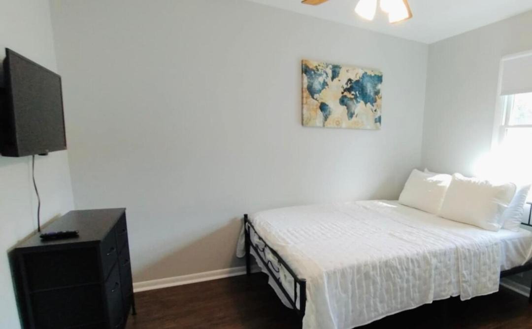 Photo of Bedroom in Rossville