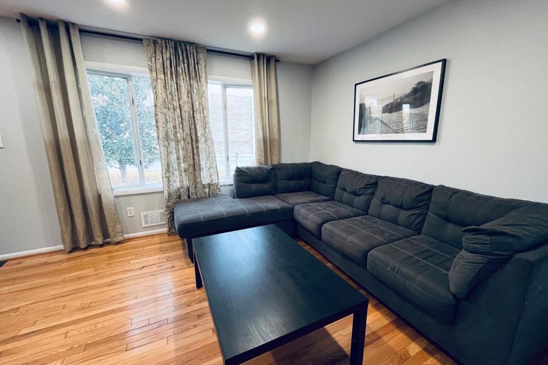 Photo of Livingroom in Rossville
