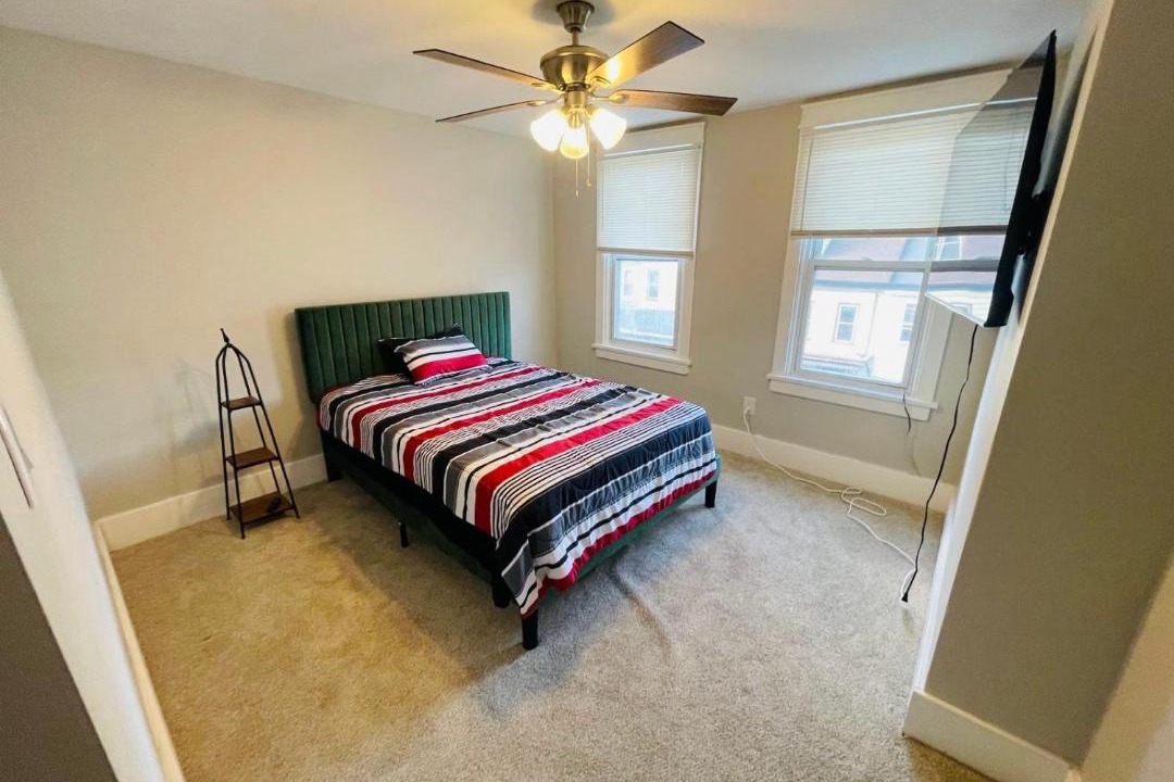 Photo of Bedroom in Ashland