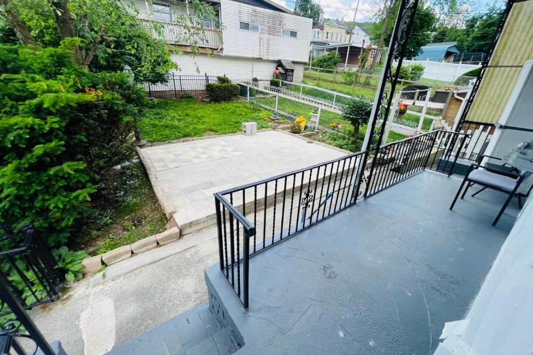 Photo of Patio Balcony in Ashland