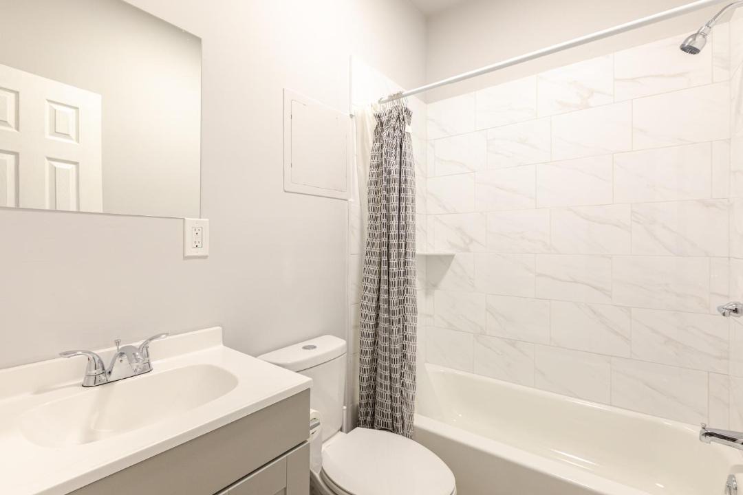 Photo of Bathroom in Passyunk Square