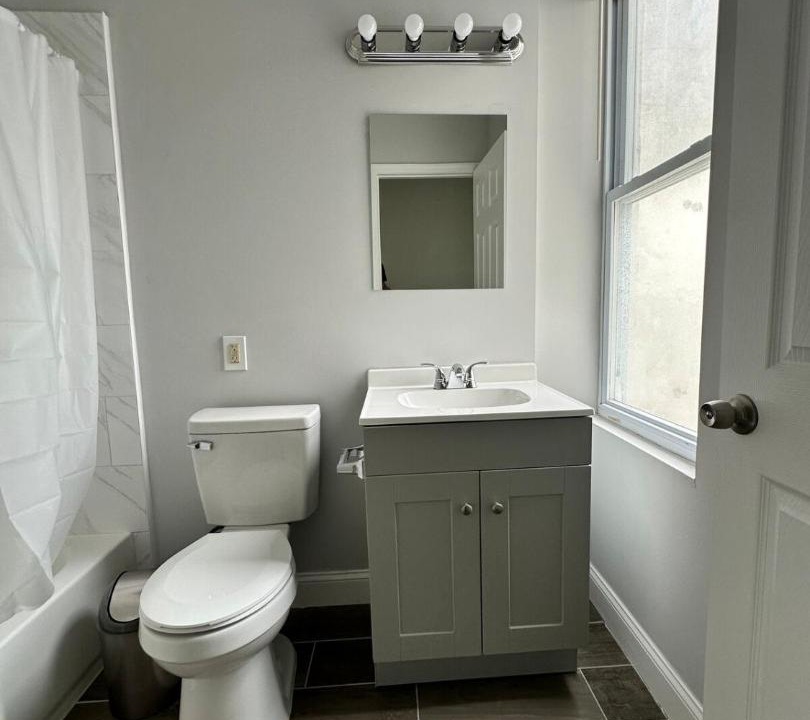 Photo of Bathroom in Passyunk Square