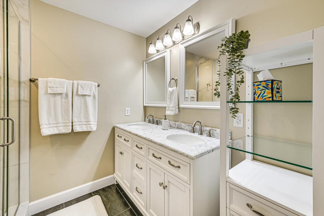 Photo of Bathroom in Albany