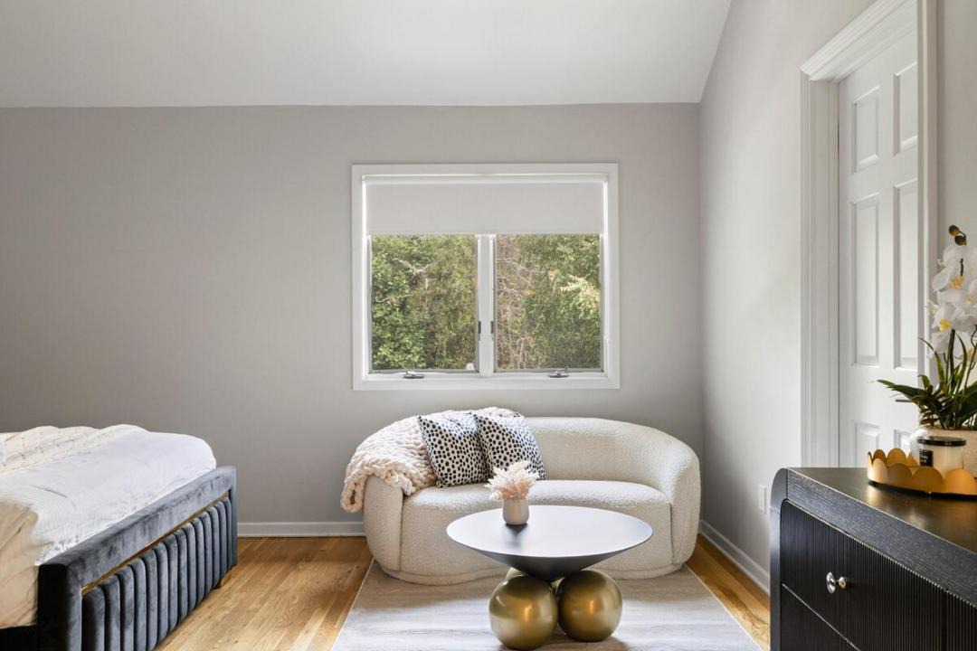 Photo of Bedroom in Airmont