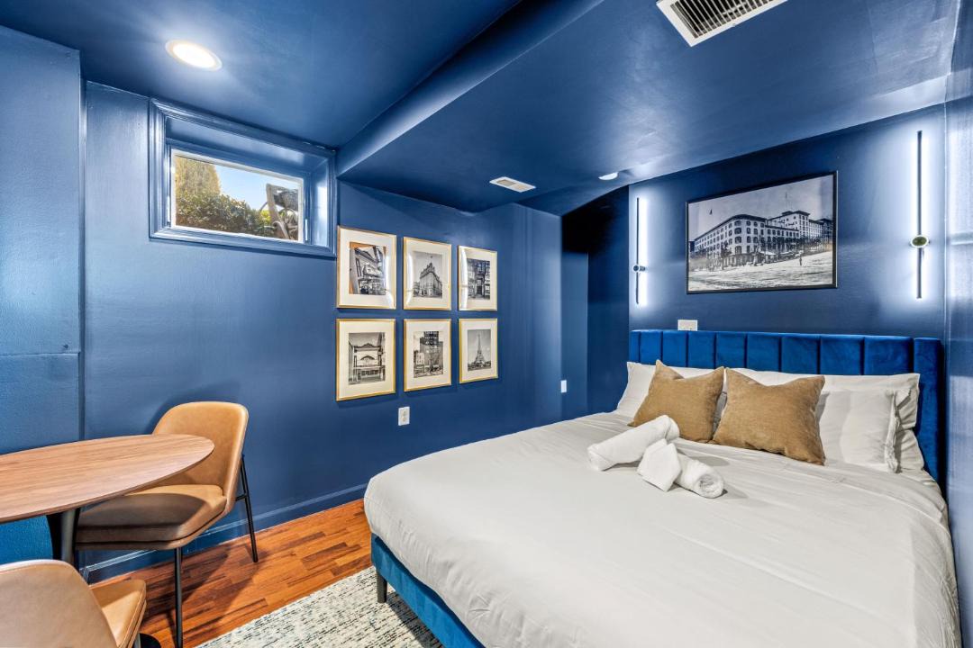 Photo of Bedroom in Old Town Alexandria