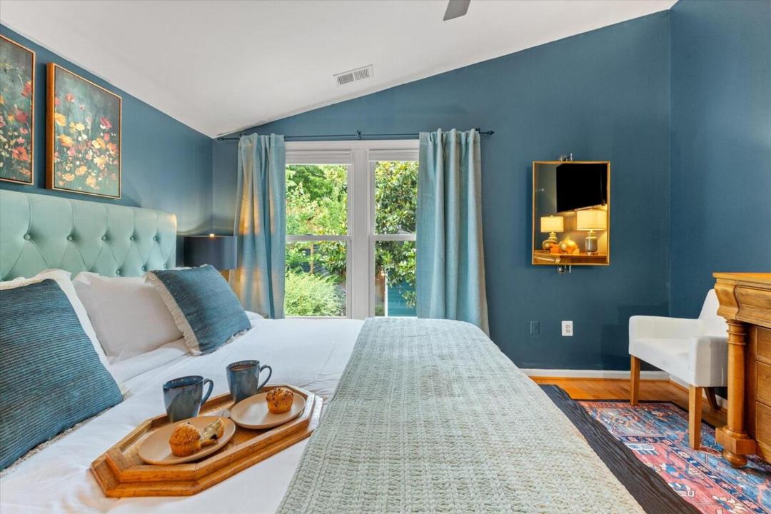 Photo of Bedroom in Old Town West