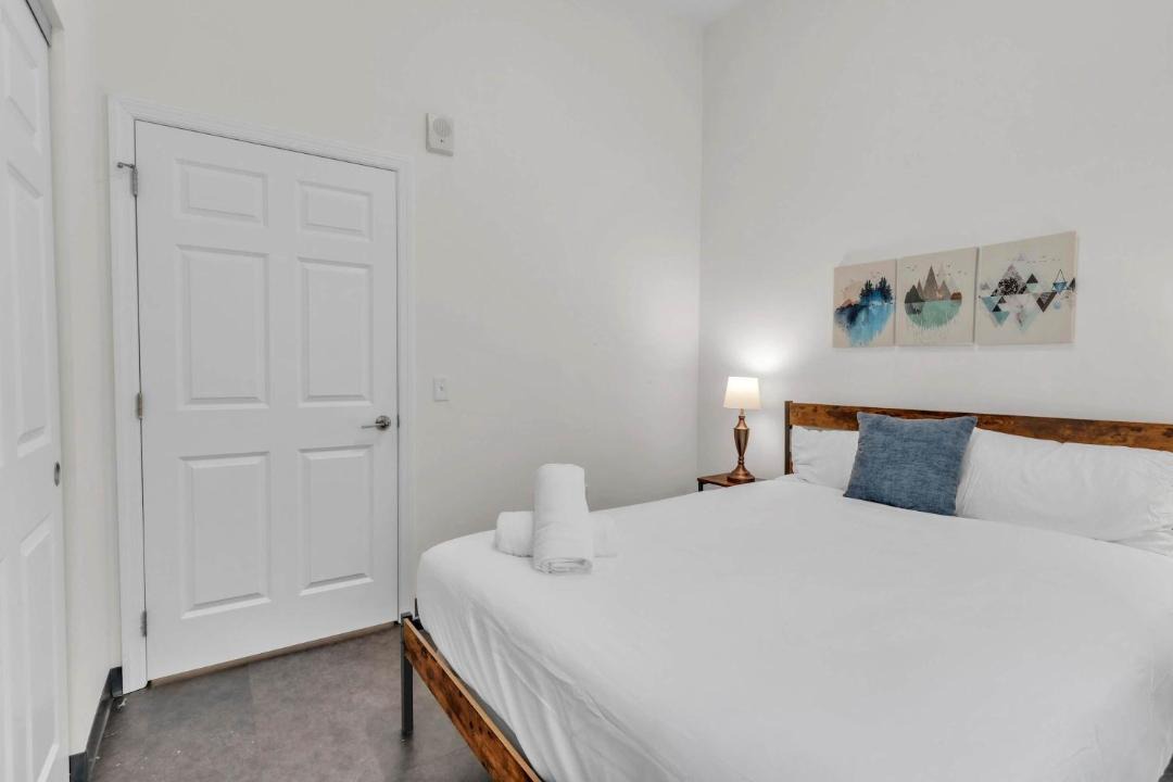 Photo of Bedroom in Cultural District
