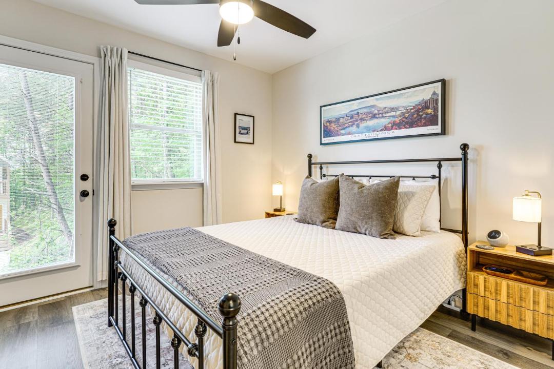 Photo of Bedroom in Lookout Valley Neighborhood Association