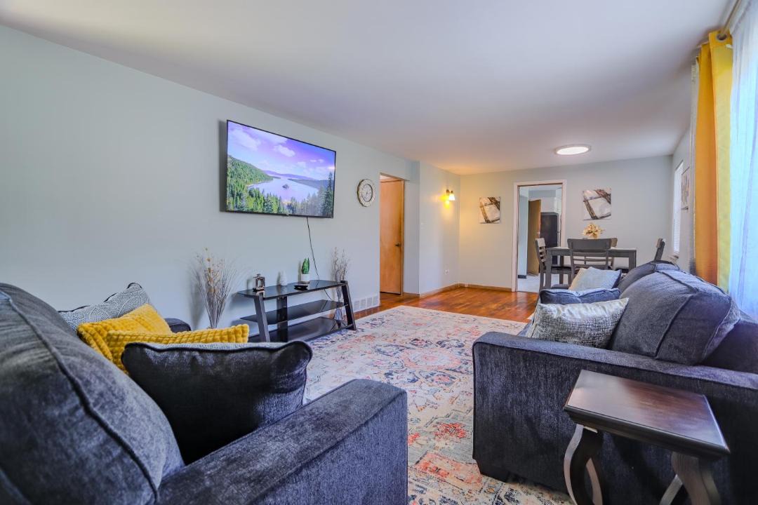 Photo of Livingroom in Cleveland Heights