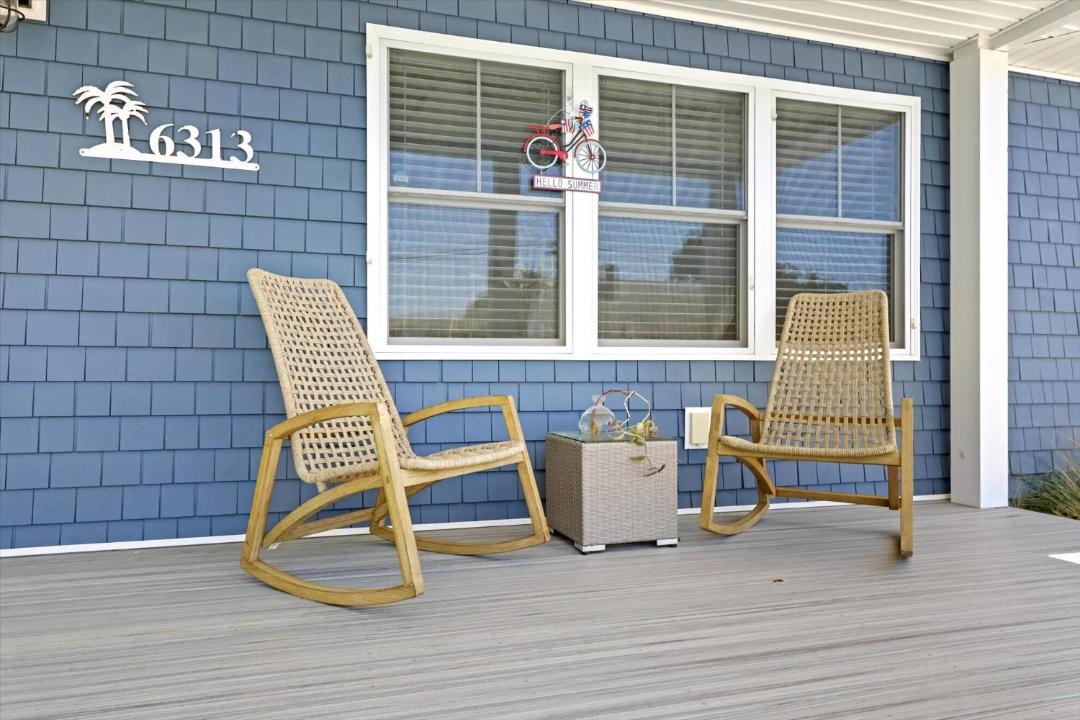 Photo of Patio Balcony in Deep Hole