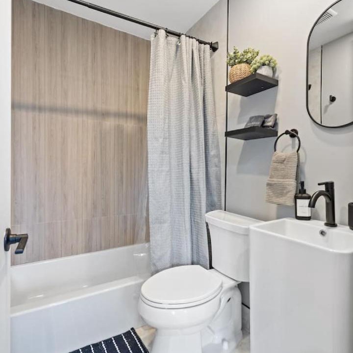Photo of Bathroom in The Heights