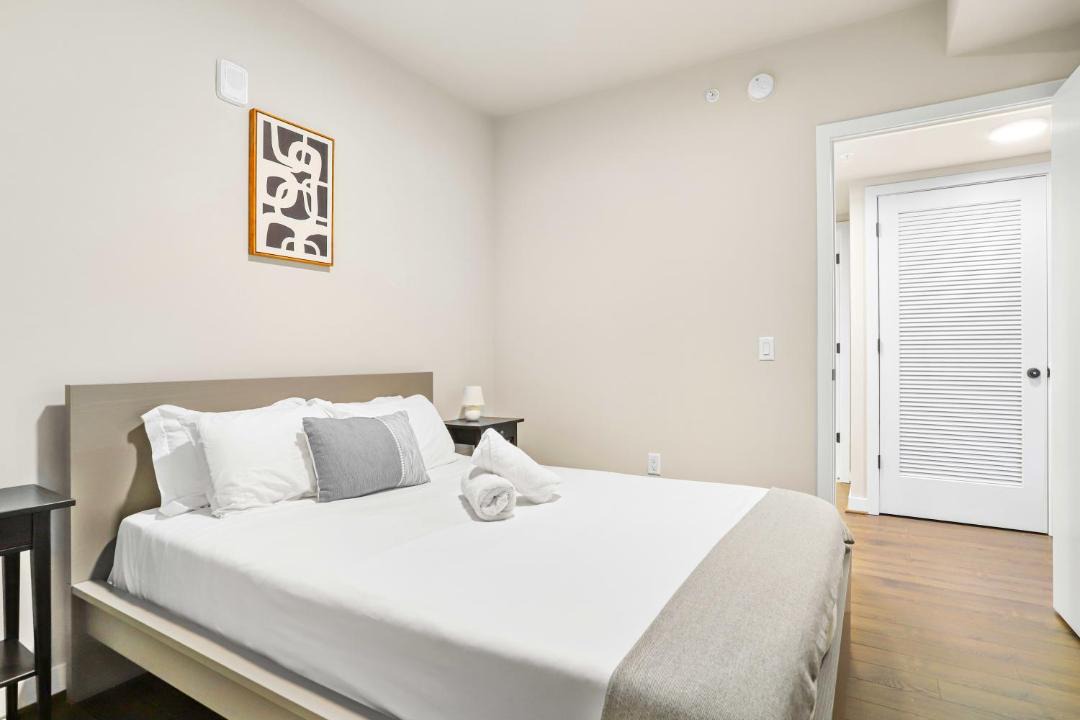 Photo of Bedroom in Clarendon