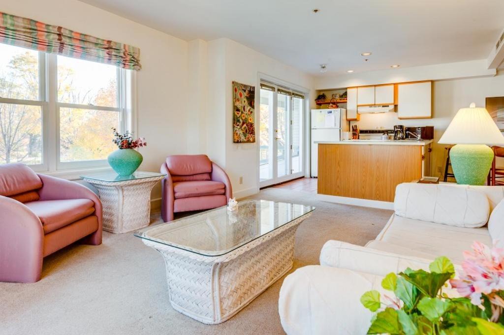 Photo of Livingroom in Chautauqua