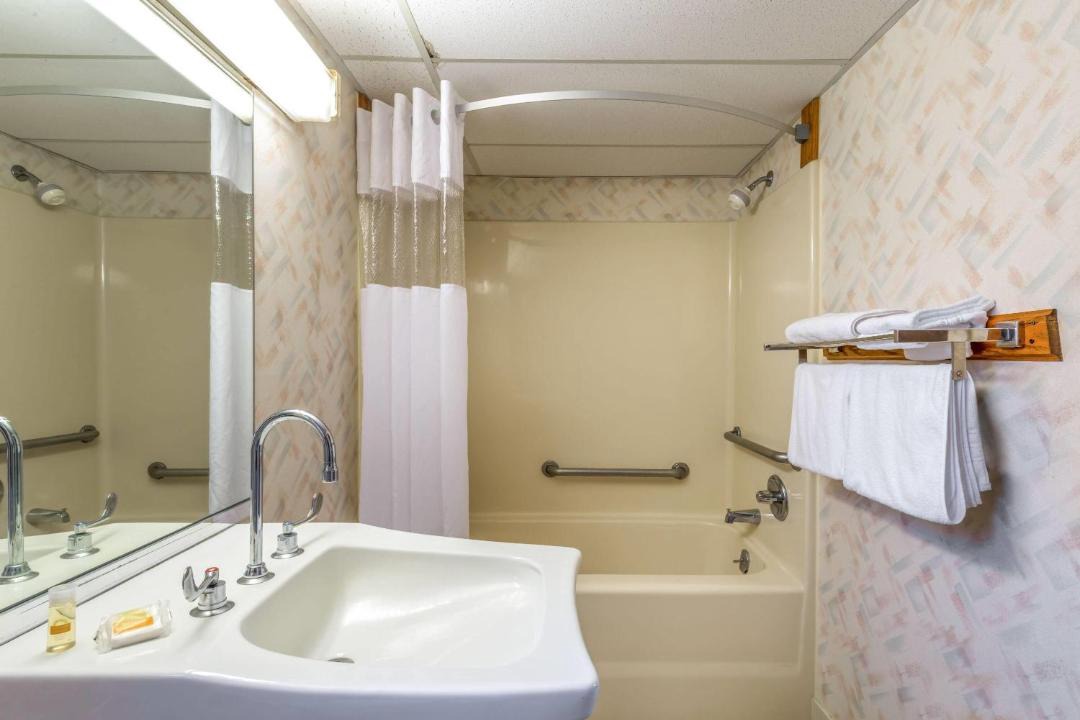 Photo of Bathroom in Vineland