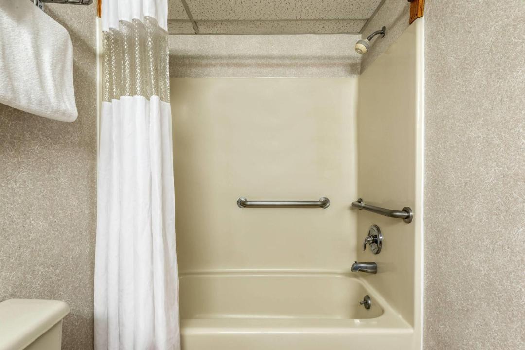 Photo of Bathroom in Vineland