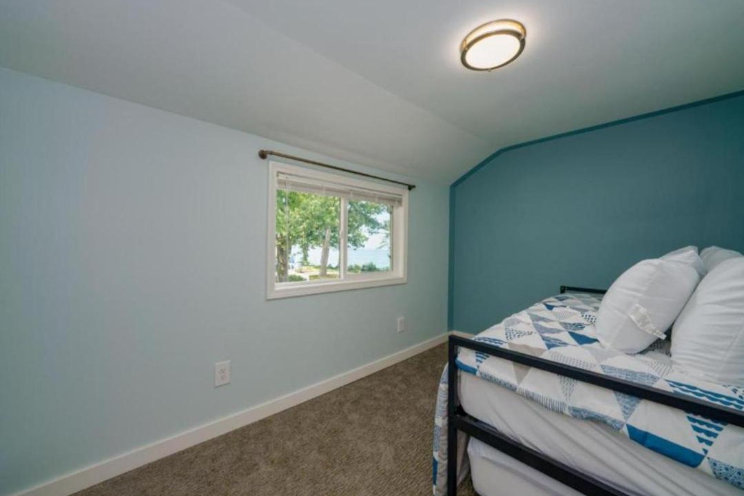 Photo of Bedroom in Mentor-on-the-Lake
