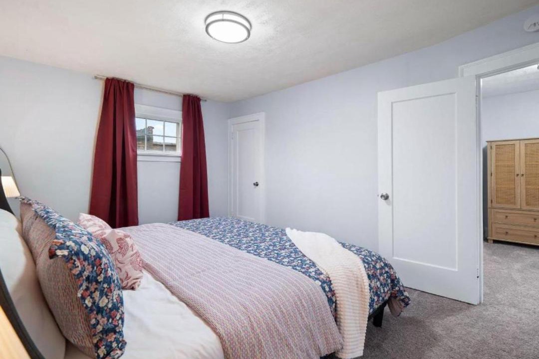 Photo of Bedroom in Lakewood