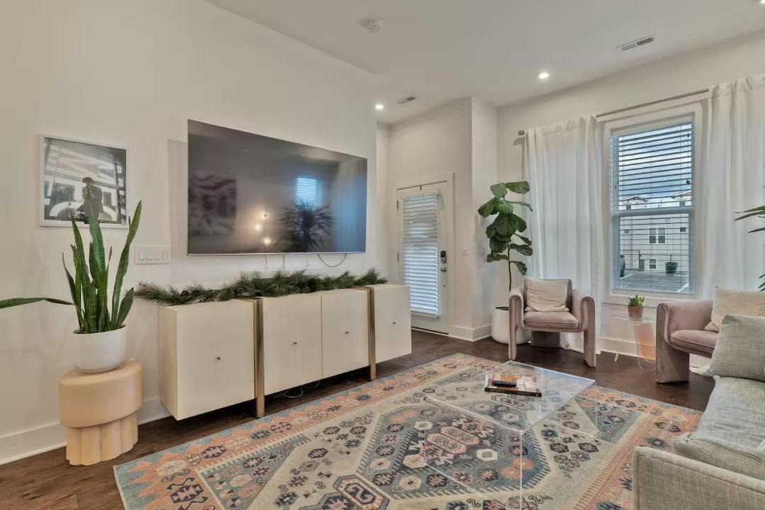 Photo of Livingroom in Madison