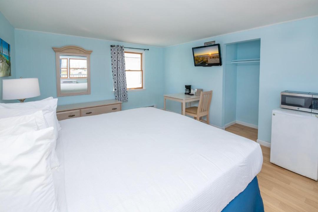 Photo of Bedroom in Ship Bottom