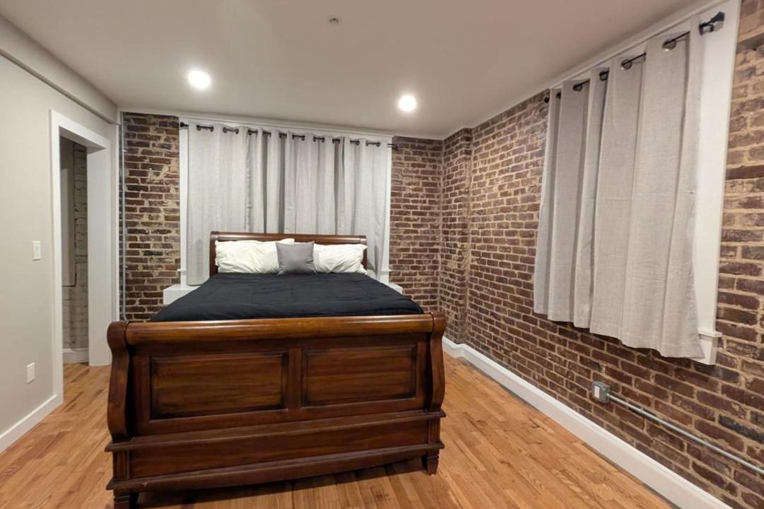 Photo of Bedroom in Maryville