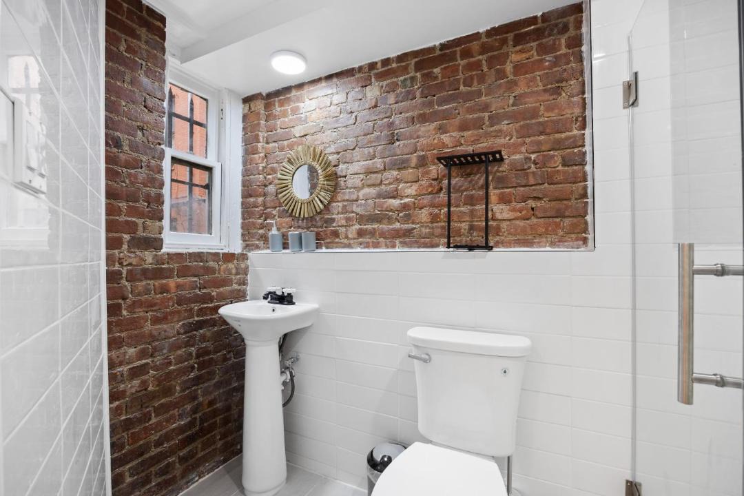 Photo of Bathroom in Upper Manhattan