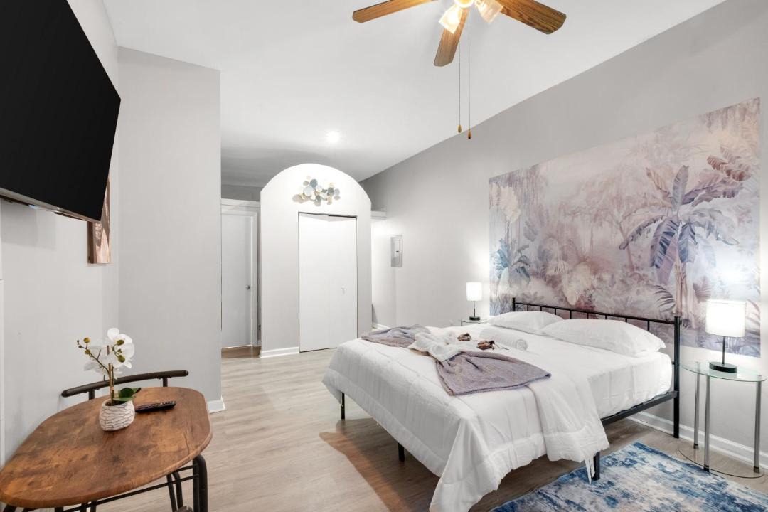 Photo of Bedroom in Graduate Hospital