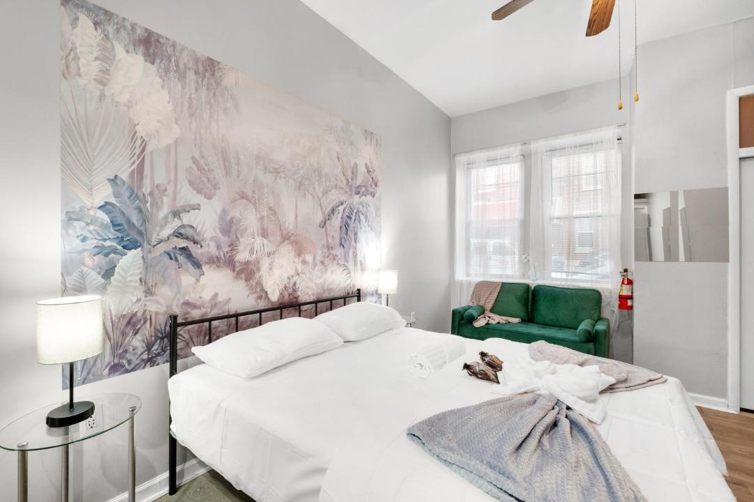 Photo of Bedroom in Graduate Hospital