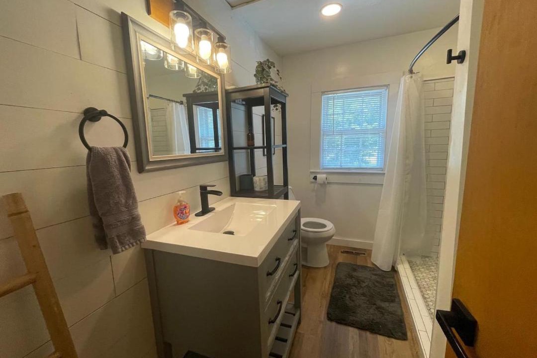 Photo of Bathroom in Knoxville