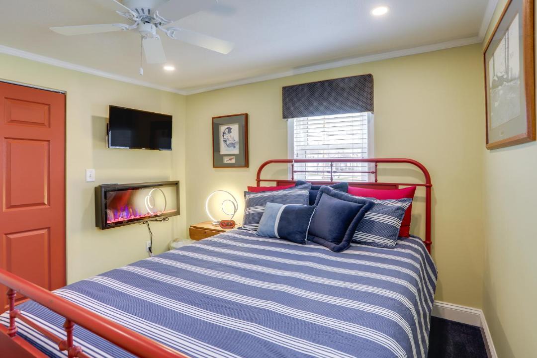 Photo of Bedroom in Port Clinton