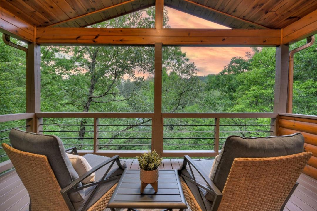 Photo of Patio Balcony in McCaysville