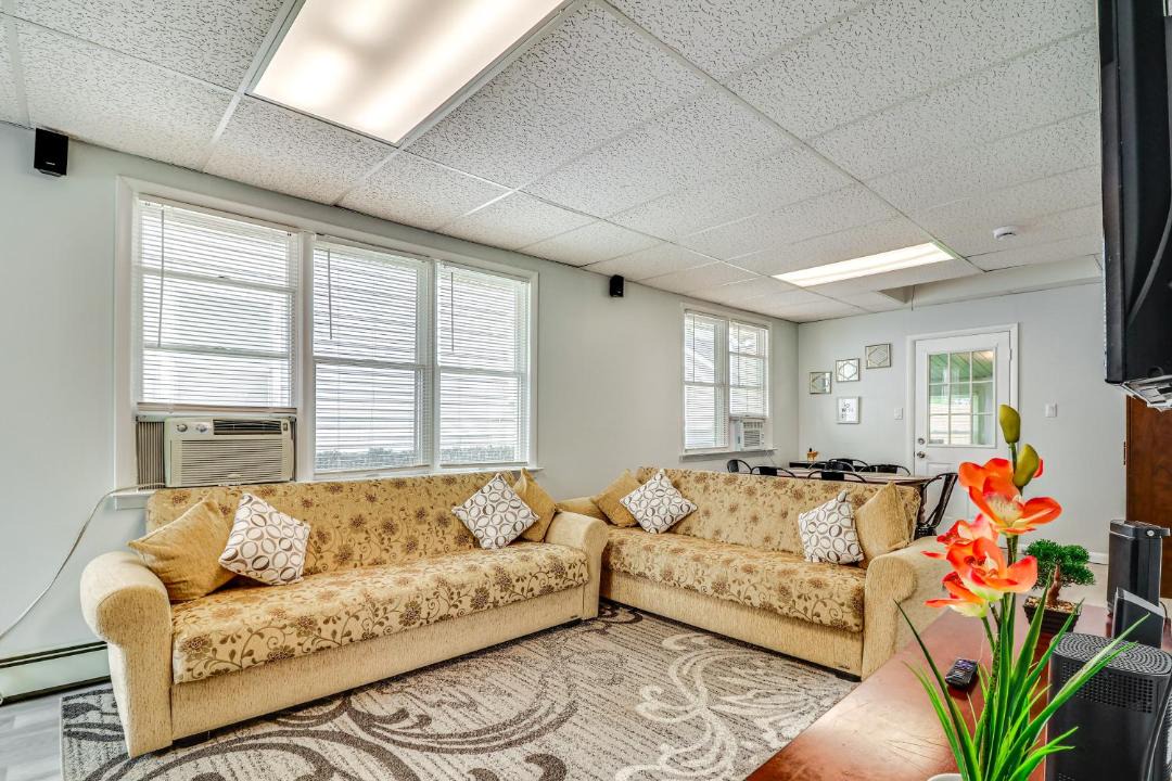 Photo of Livingroom in Keansburg