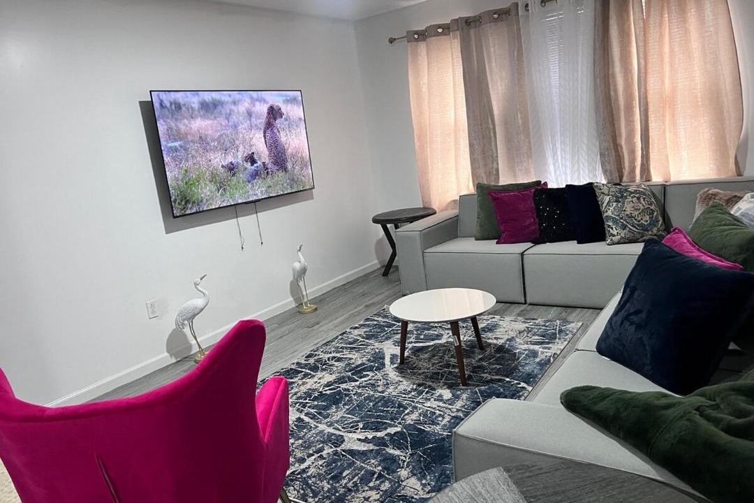 Photo of Livingroom in Newark