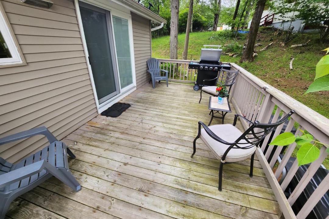 Photo of Patio Balcony in Mountain Dale