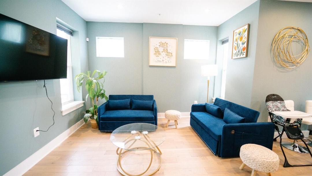 Photo of Livingroom in Near Northeast