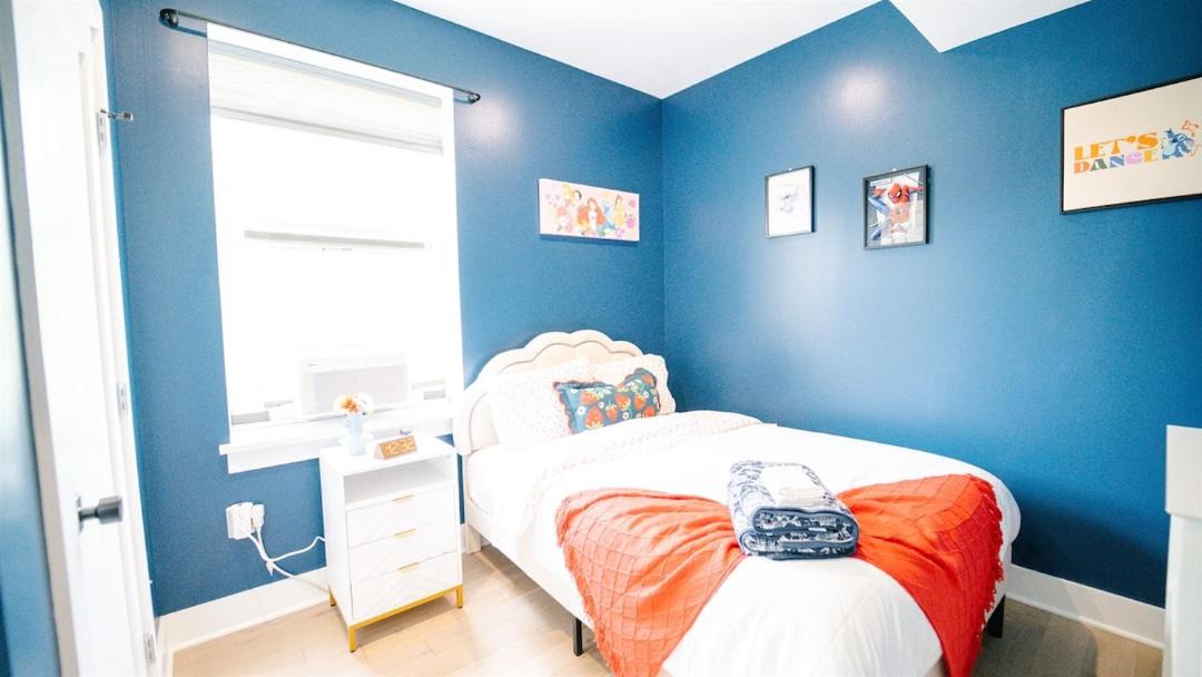 Photo of Bedroom in Near Northeast