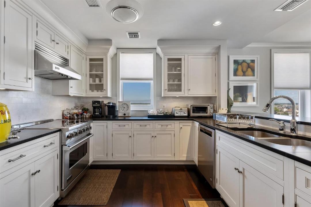 Photo of Kitchen in Diamond Beach