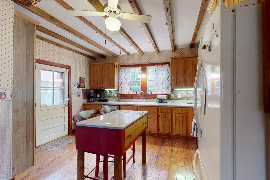 Photo of Kitchen in Historic District