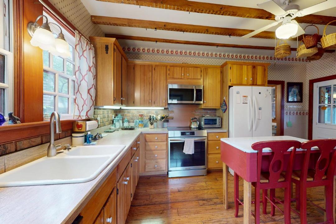 Photo of Kitchen in Historic District