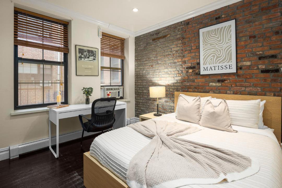 Photo of Bedroom in Garment District
