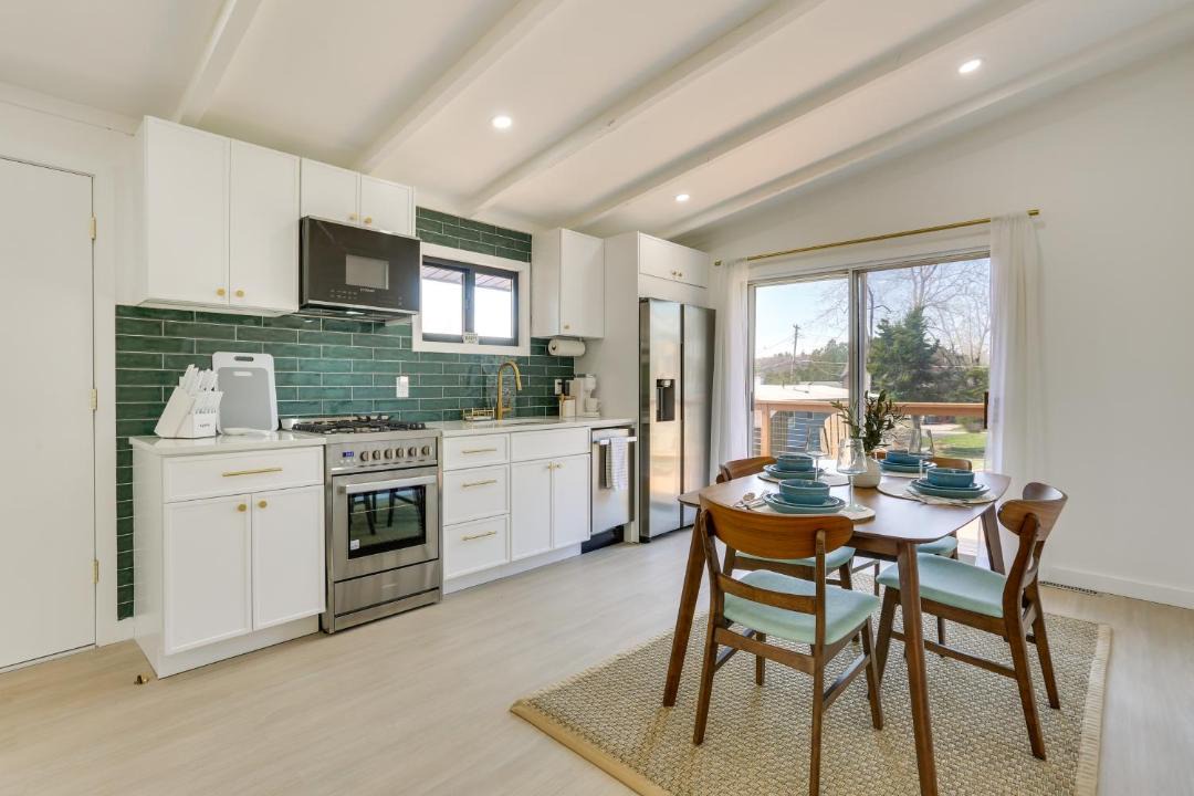 Photo of Kitchen in Kauneonga Lake