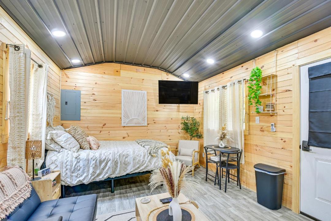 Photo of Bedroom in Catlettsburg