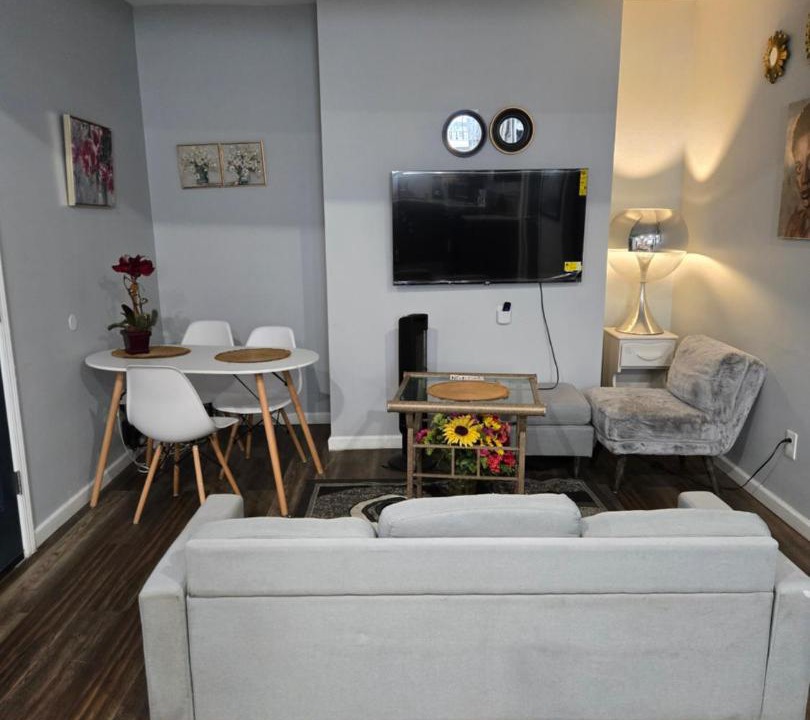 Photo of Livingroom in Newark