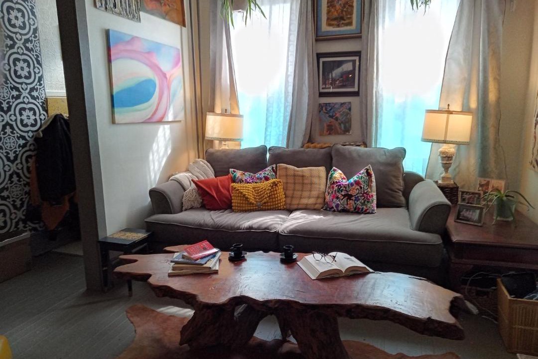 Photo of Livingroom in Dickinson Narrows