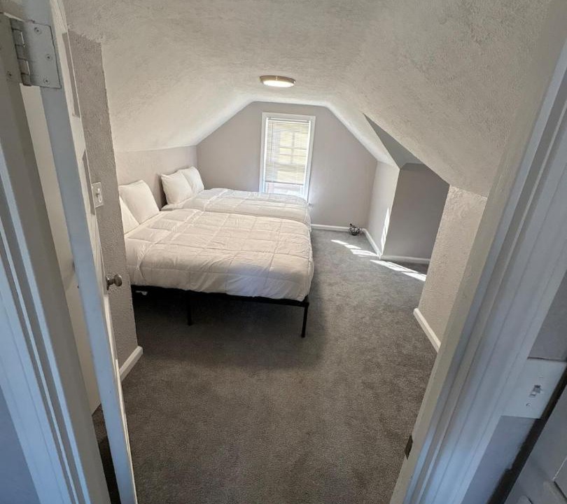 Photo of Bedroom in Euclid